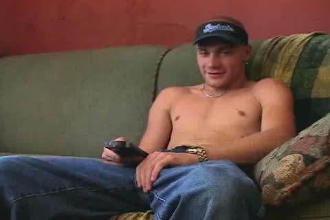 HUNG str8 fellow receives gay head