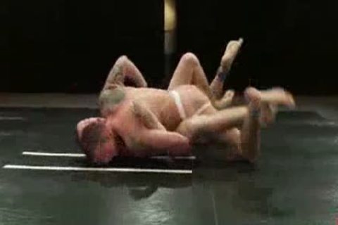 VERT hot naked KOMBAT