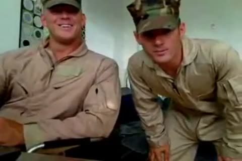 MILITARES FAZENDO PUTARIA NA cam - AmadOR