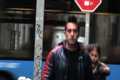 The Pizzaboy: that fellow Delivers!!