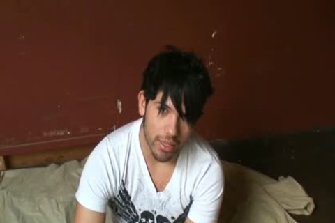 Alexandre Carino Wanks Off Alone!