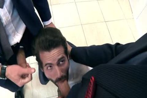 Muscle homo threesome With Facial