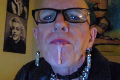 JOANNE plow - BALD IS filthy !!!