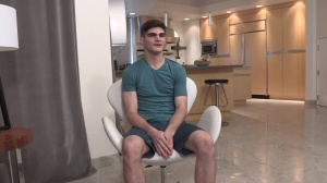 Hobie - large 10-Pounder Scene