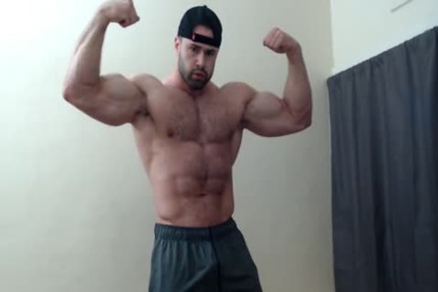 Muscle Worship Cam