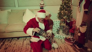 Jingle Balls cock: bare - Pierce Paris, JJ Knight American Nail