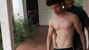 LatinLeche: Pumping scene