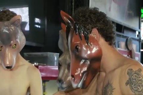 Tattoo lad fastened - ?