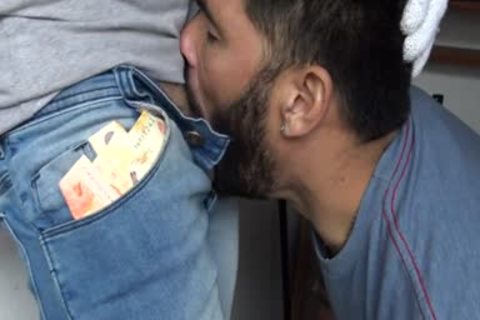 Tattooed Latin gets supplementary money To Ride Stranger's cock