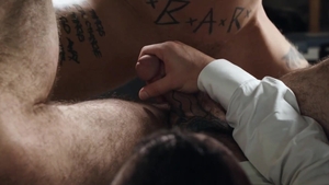 MEN - Athletic american wishes bareback nailing