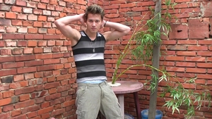 EastBoys.com - Cumshot at the casting among slim gay Luis