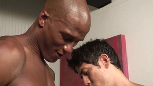 GloryholeAndHandjobs - The Machine giving head for balls