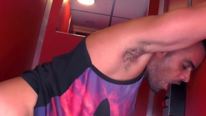 StagHomme: Wagner Victoria flip-flop video