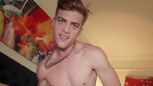 A sexy lad Got Addicted To large dicks [ONLYFANS]