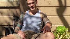 Extra Big Dicks: Wilde's Wild Side Outdoors and Proud