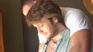 Next Door Buddies: Josh's Giant Surprise