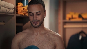 Men: Alfonso Fulfills His Dirty Dreams